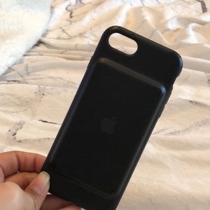 Apple iPhone 7 charging case